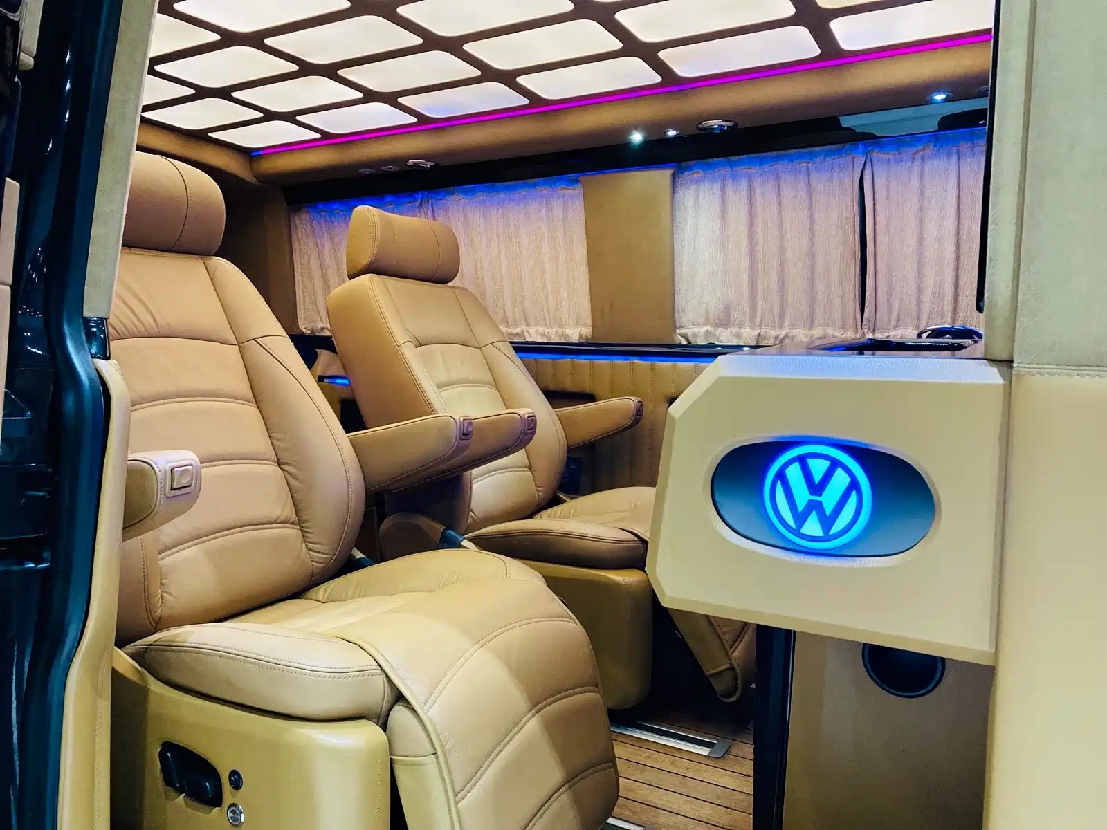 Фото 9 - Volkswagen Caravelle