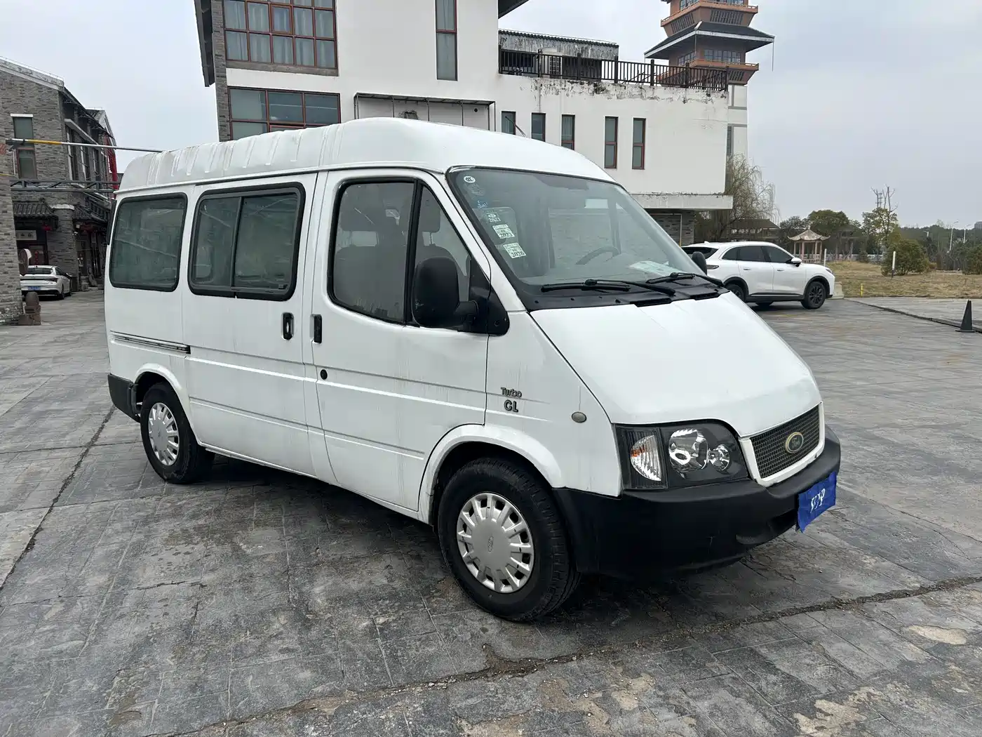Ford Classic Transit 2015 2015 2.8T Diesel Short Wheelbase 6-Seater Mid-Roof MPV JX493ZLQ4