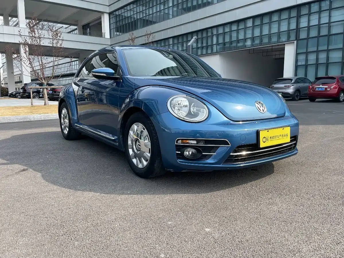 Volkswagen Beetle 2018 180TSI Easy Joy Edition фото 3