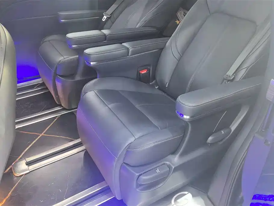 GAC Trumpchi Trumpchi M8 2021 Leading Show Series 390T Prestige Edition фото 11