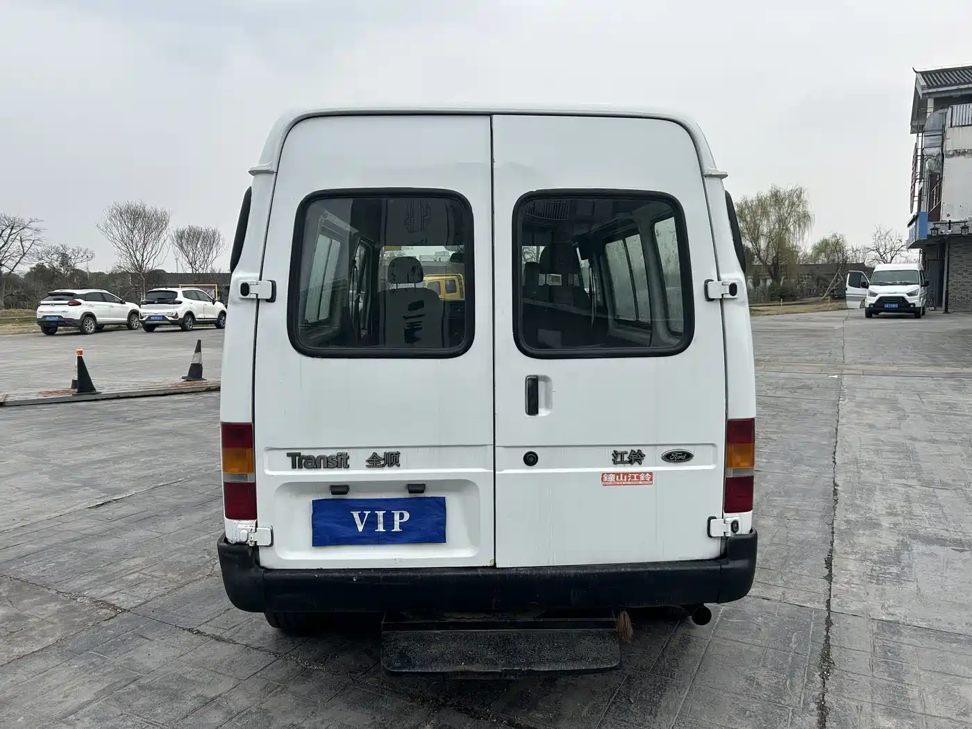 Ford Classic Transit 2015 2015 2.8T Diesel Short Wheelbase 6-Seater Mid-Roof MPV JX493ZLQ4