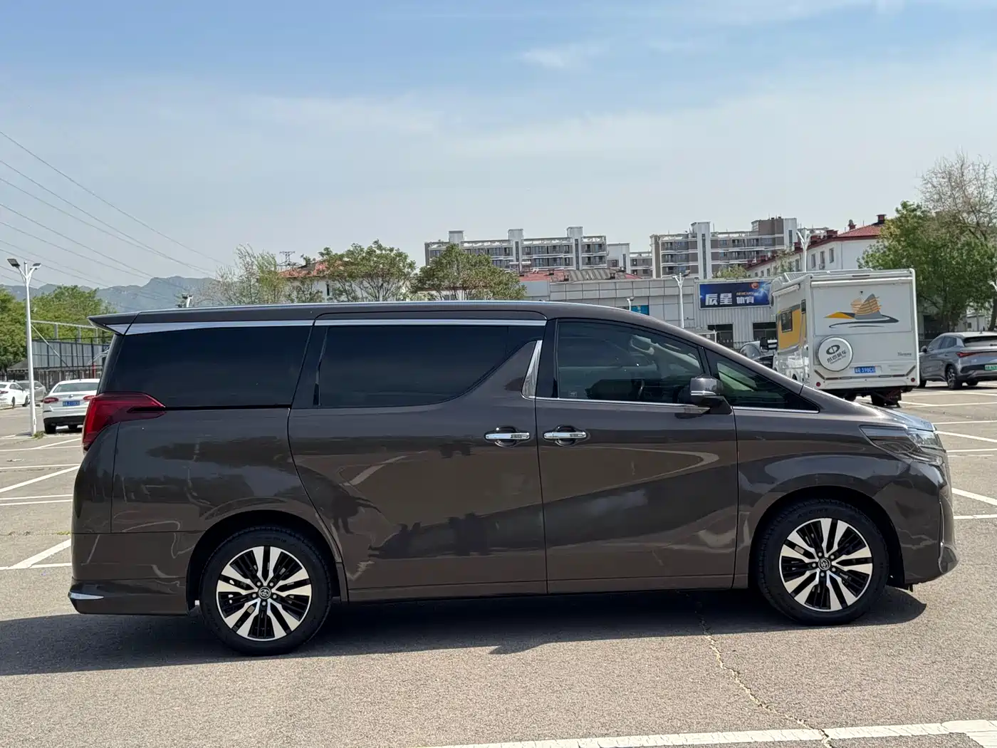 Toyota Alphard 2018 Facelift 3.5L Premium Edition фото 9