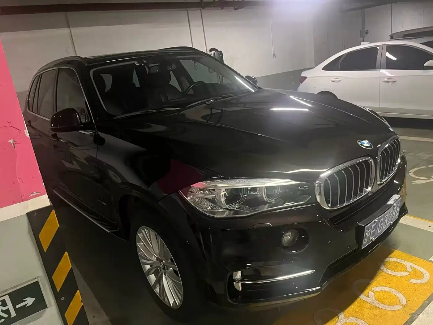 BMW X5 (Import) 2017 xDrive28i фото 2