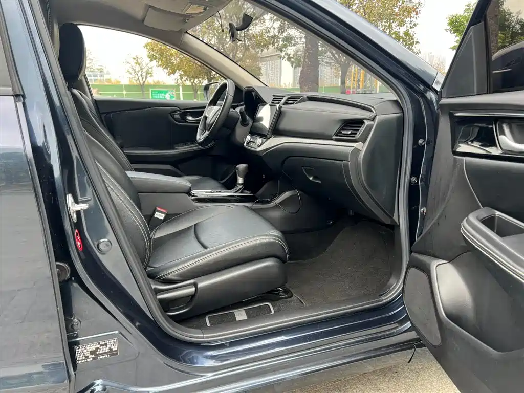 Honda ENVIX 2021 2019 180TURBO CVT Enjoyment China V