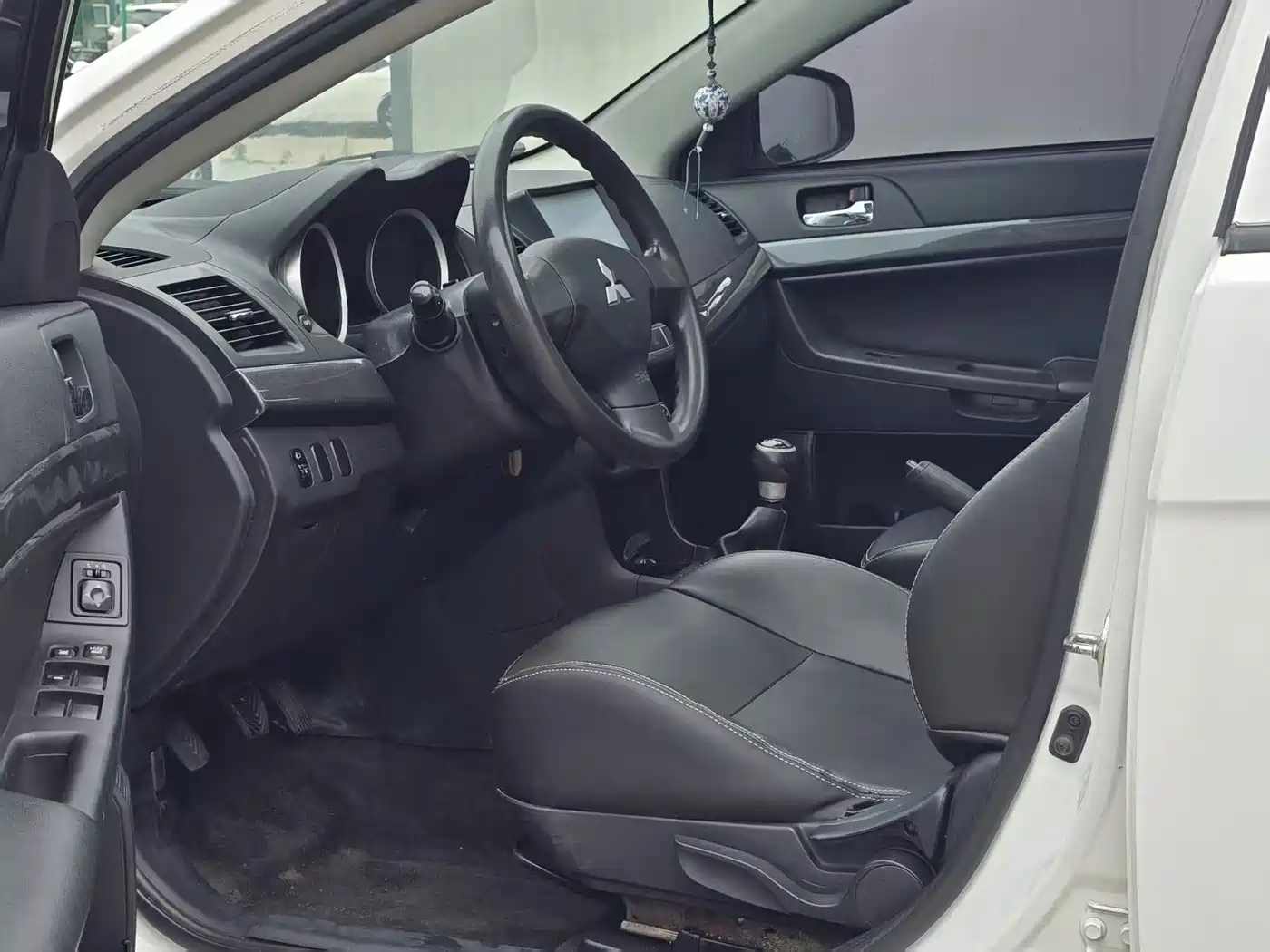 Mitsubishi Lancer EX 2013 Fashion Edition 1.8L Manual Comfort фото 4
