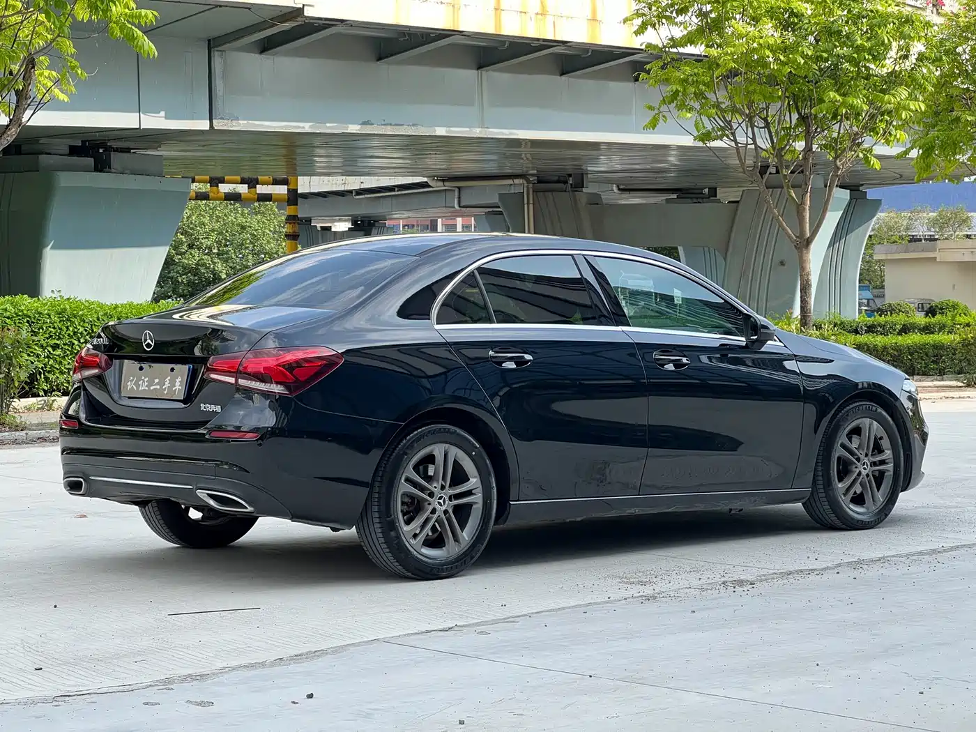 Mercedes-Benz A-Class 2019 Facelift A 200 L фото 6
