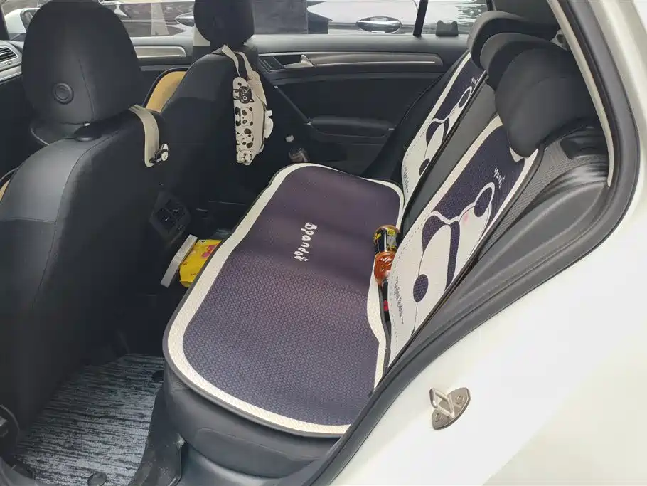 Volkswagen Golf 2016 230TSI Automatic Comfort фото 10