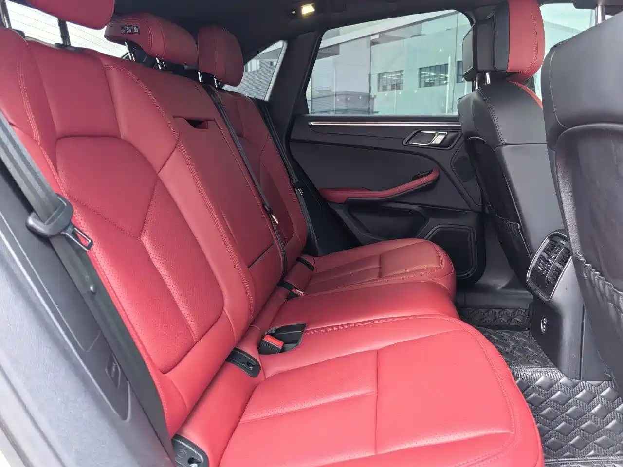 Porsche Macan 2024 Macan 2.0T фото 13