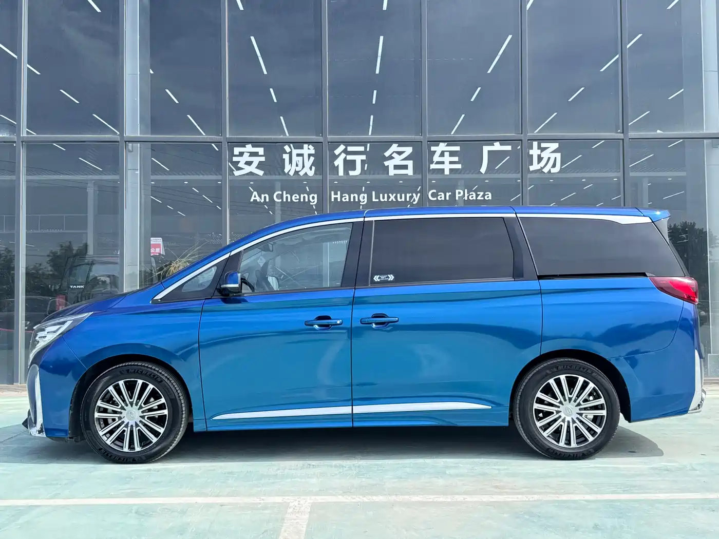 GAC Trumpchi Trumpchi M8 2021 Leading Show Series 390T Prestige Edition фото 4