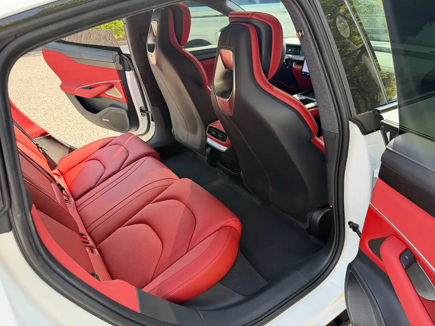 Xiaomi Auto Xiaomi SU7 2024 RWD Long Range Intelligent Driving Edition фото 10