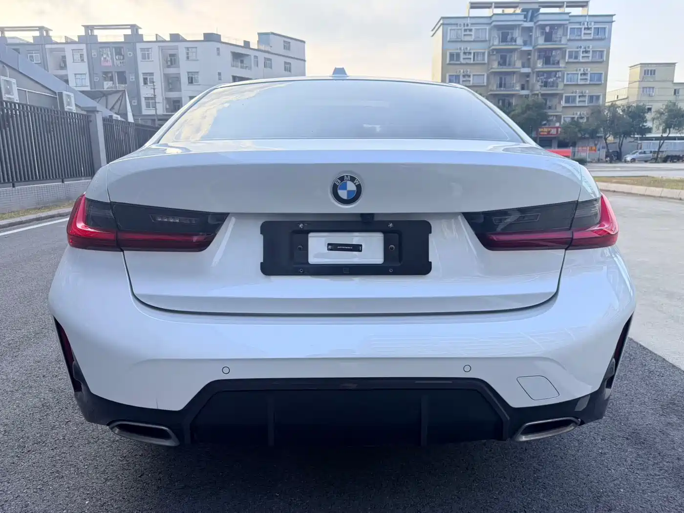 BMW 3 Series 2023 320Li M Sport Package фото 6