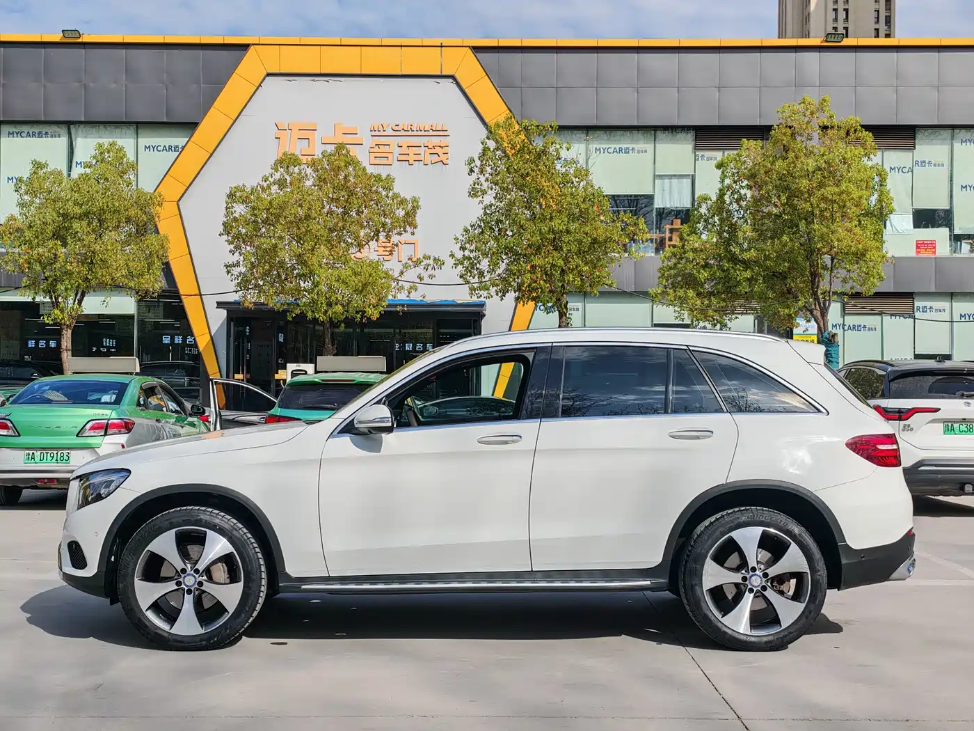Mercedes-Benz GLC 2016 GLC 300 4MATIC Luxury фото 15