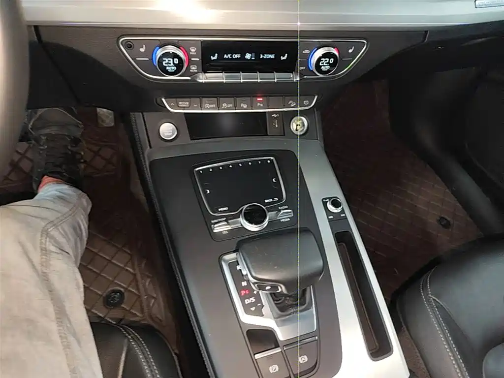 Audi Q5L 2020 45 TFSI Exclusive Fashion фото 14