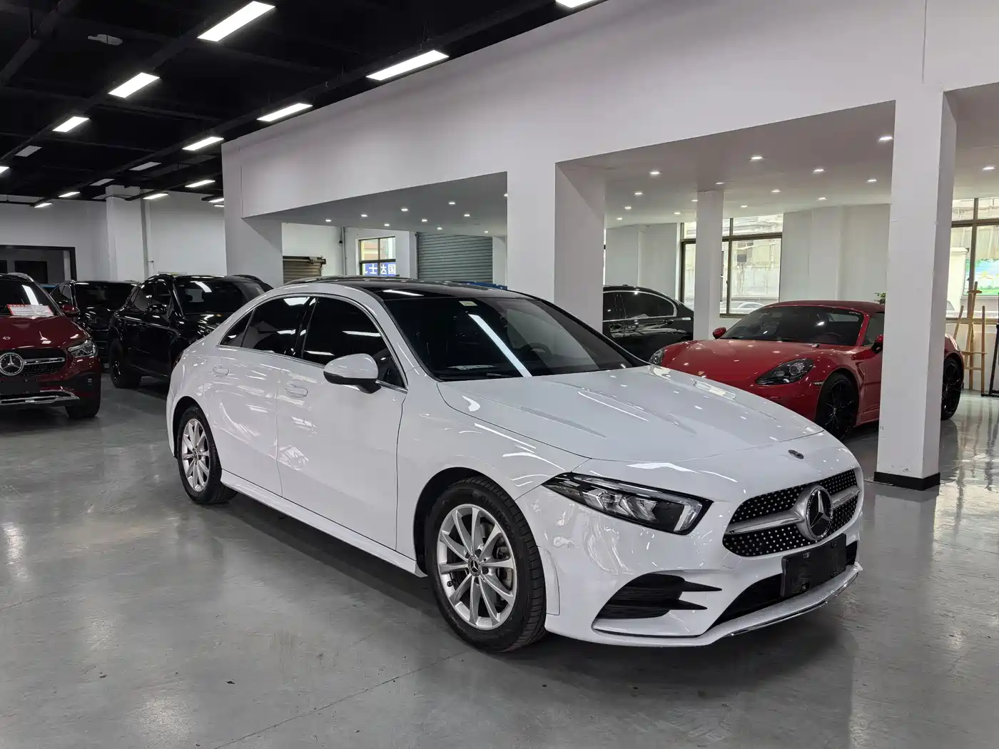 Mercedes-Benz A-Class 2021 A 200 L Sport Sedan Fashion Edition фото 3