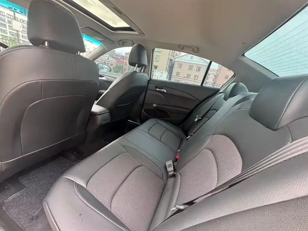 Chevrolet Cavalier 2018 320 Auto Joy Edition фото 8