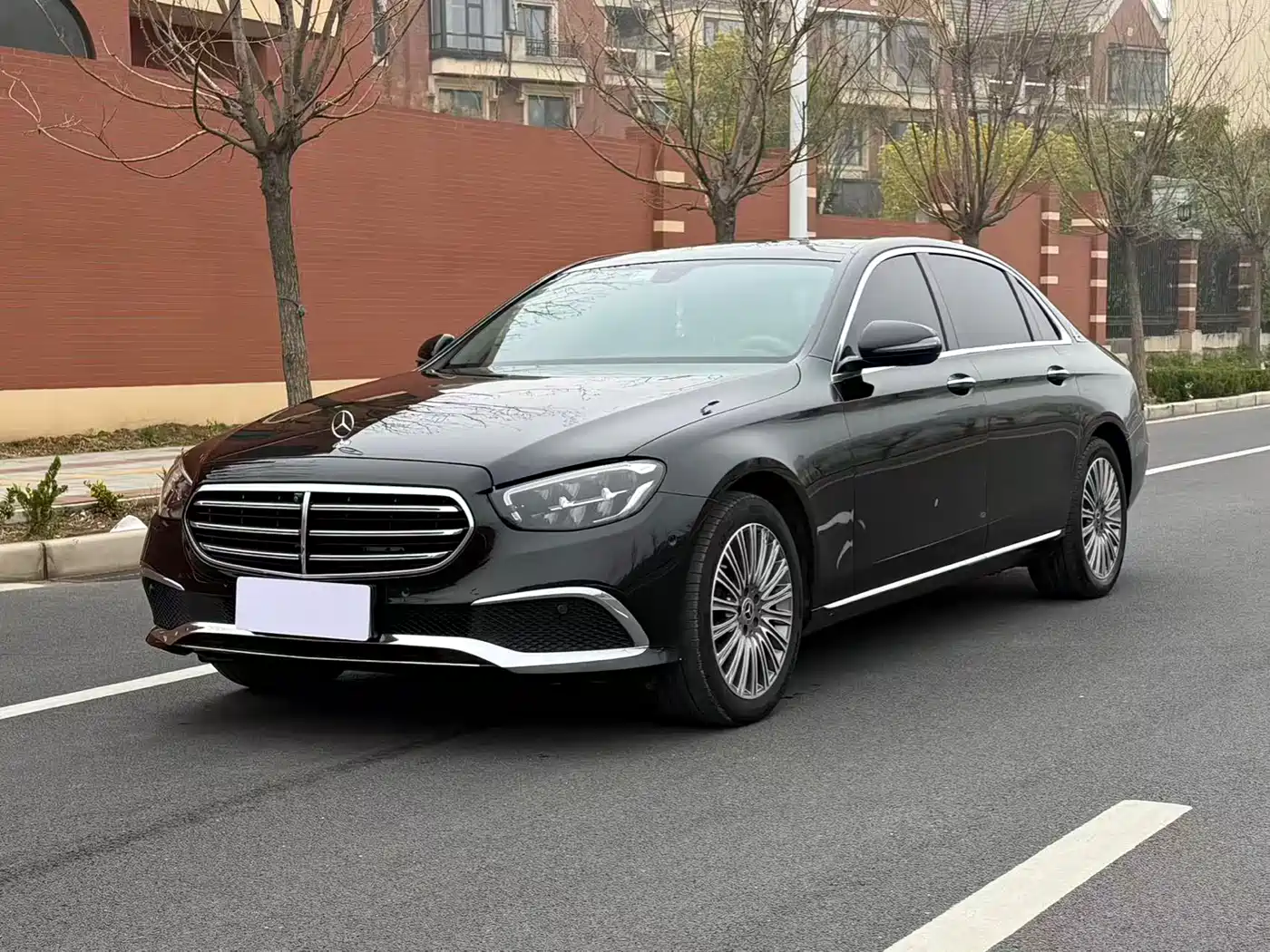  E CLASS