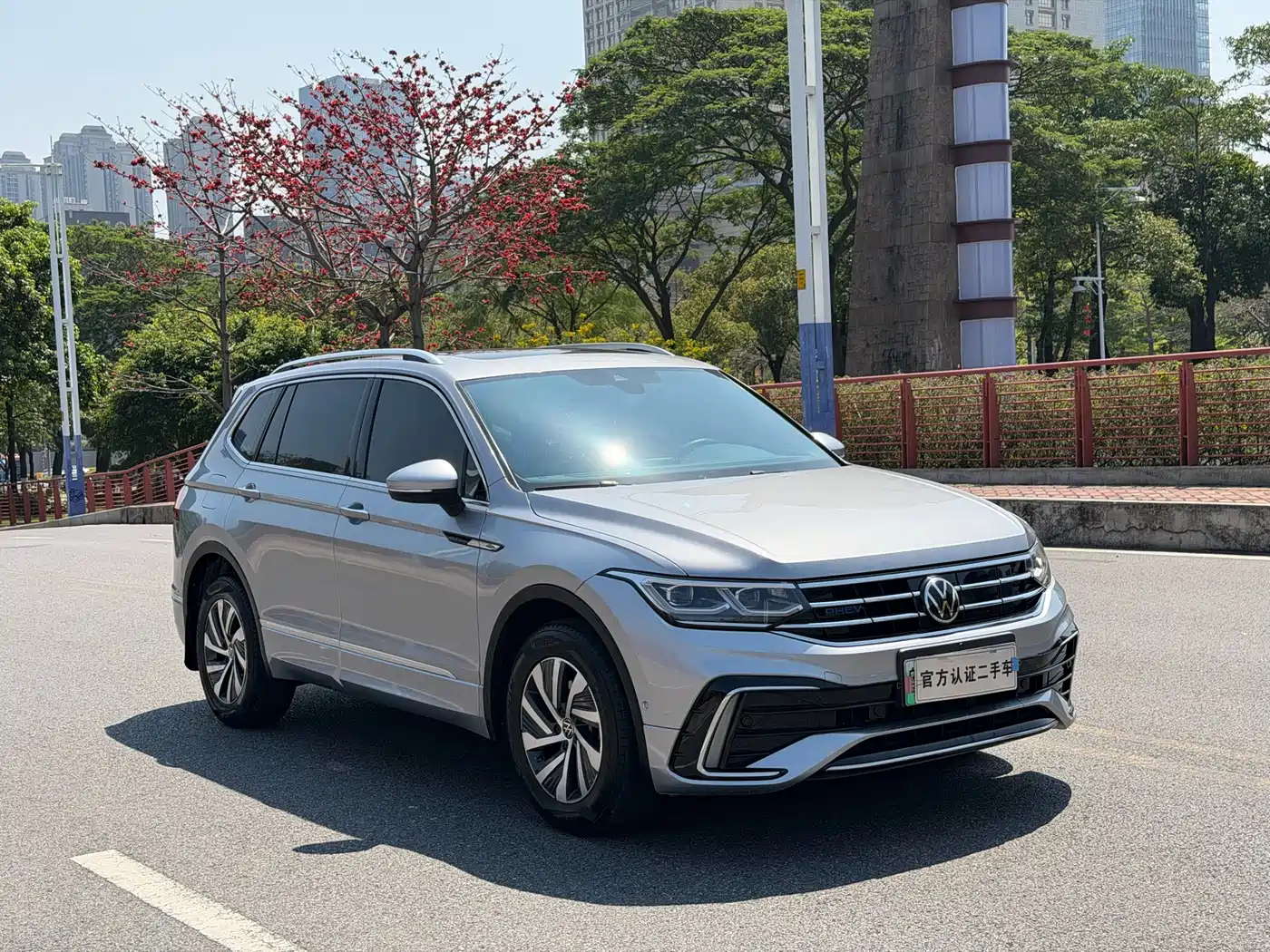 VOLKSWAGEN TIGUAN L NEW ENERGY