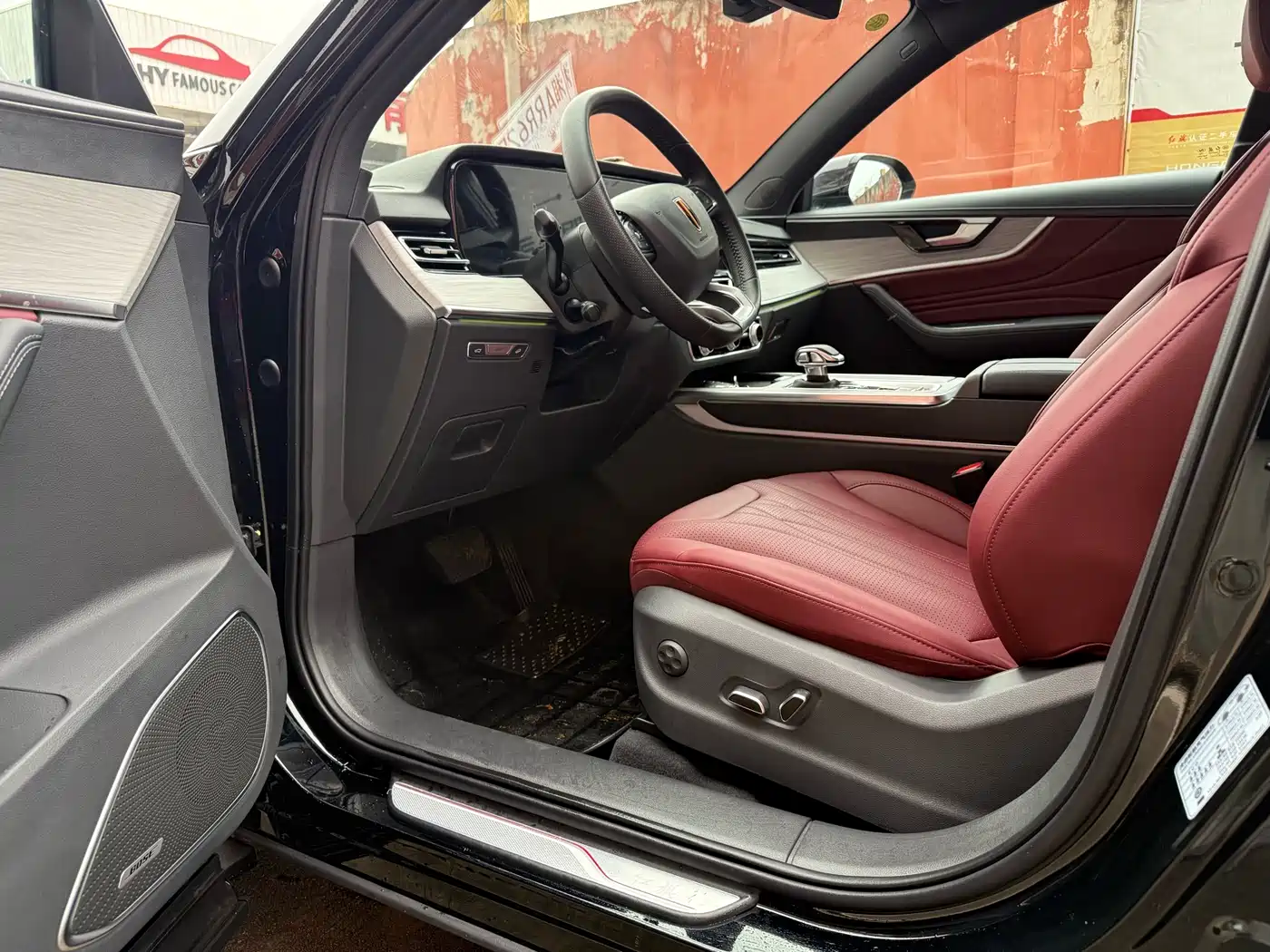 Hongqi HS5 2025 2.0T 2WD Mystic Shadow Edition фото 7