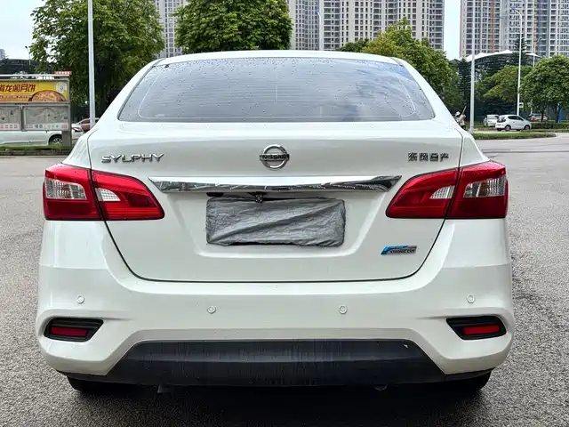 Nissan Sylphy 2019 1.6XV CVT Smart Connect Premium Edition China VI — фото 4