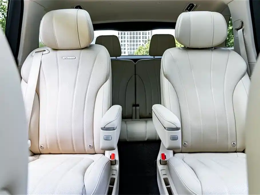 AITO Wenjie AITO M7 2026 Extended Range Base Model 6-Seater фото 25