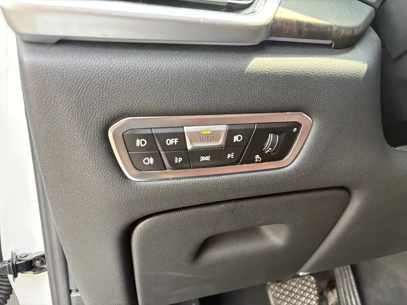 BMW X5 (Import) 2019 xDrive40i M Sport Package фото 7