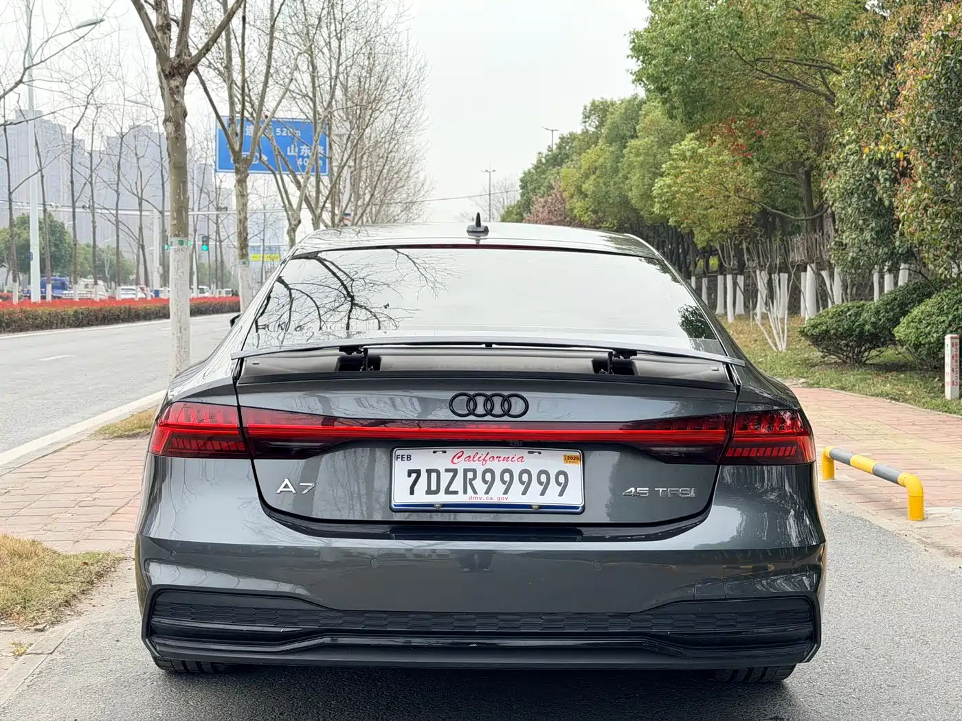 Audi A7 2023 Model 45 TFSI Premium Selection Edition фото 9