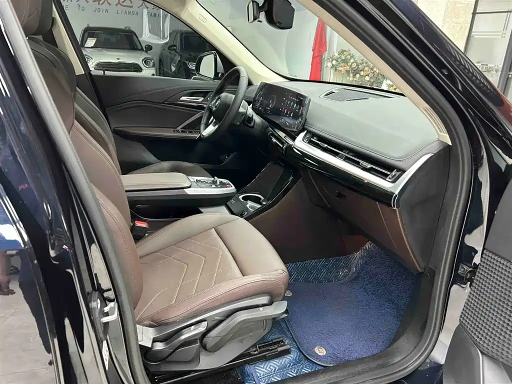 BMW X1 2023 sDrive20Li X Design Package фото 13