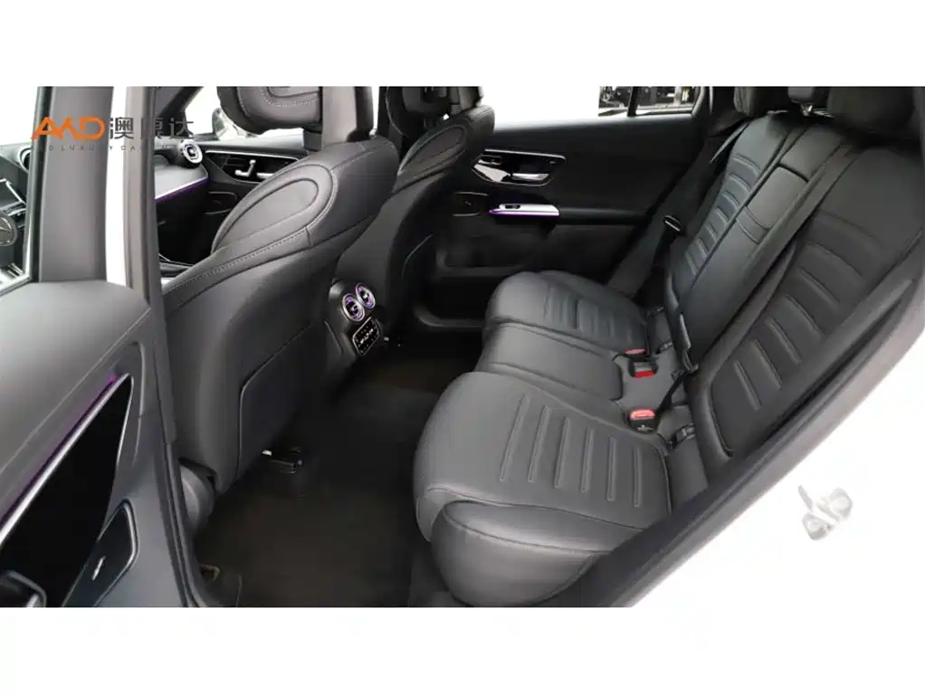 Mercedes-Benz GLC 2025 Model Year GLC 260 L 4MATIC Luxury фото 7
