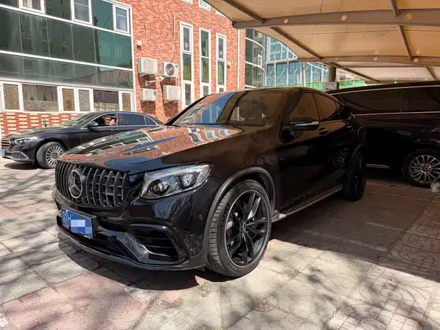 MERCEDES-BENZ GLC AMG