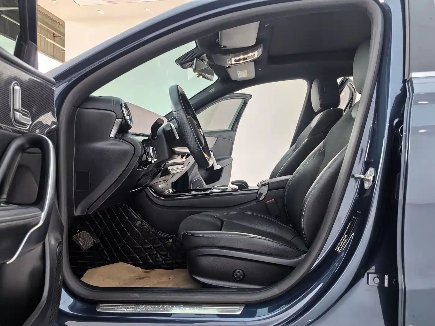Mercedes-Benz A-Class 2019 A 200 L Sport Sedan фото 4