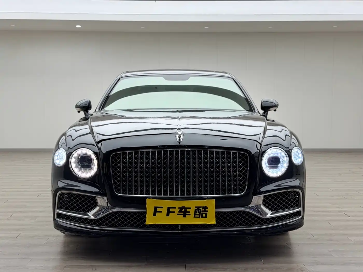 Bentley Flying Spur 2005 6.0T Standard Model фото 2