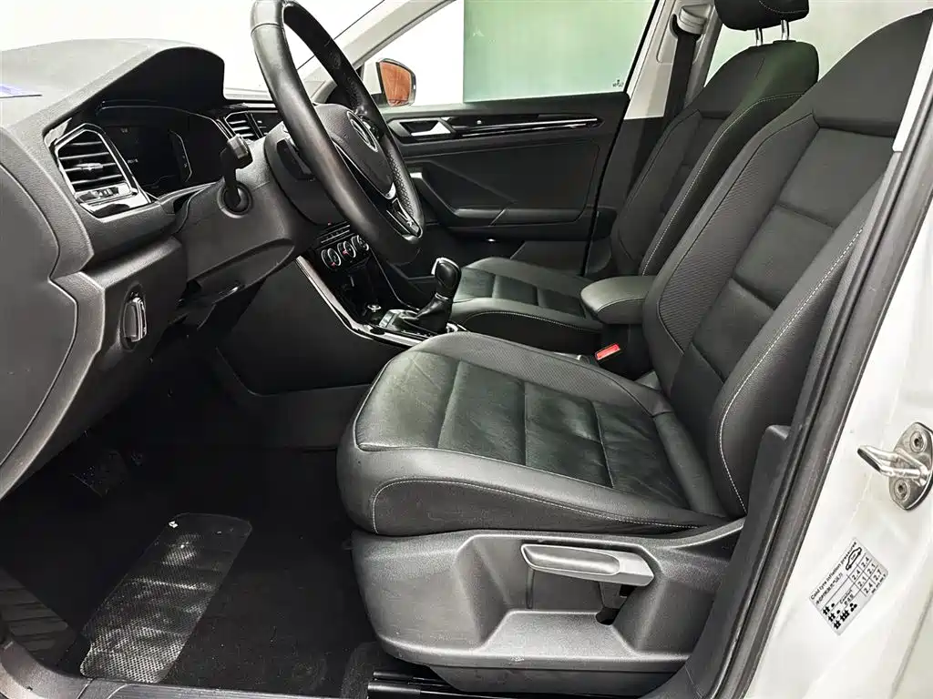 Volkswagen T-ROC 2021 280TSI DSG 2WD Comfort Connected фото 12
