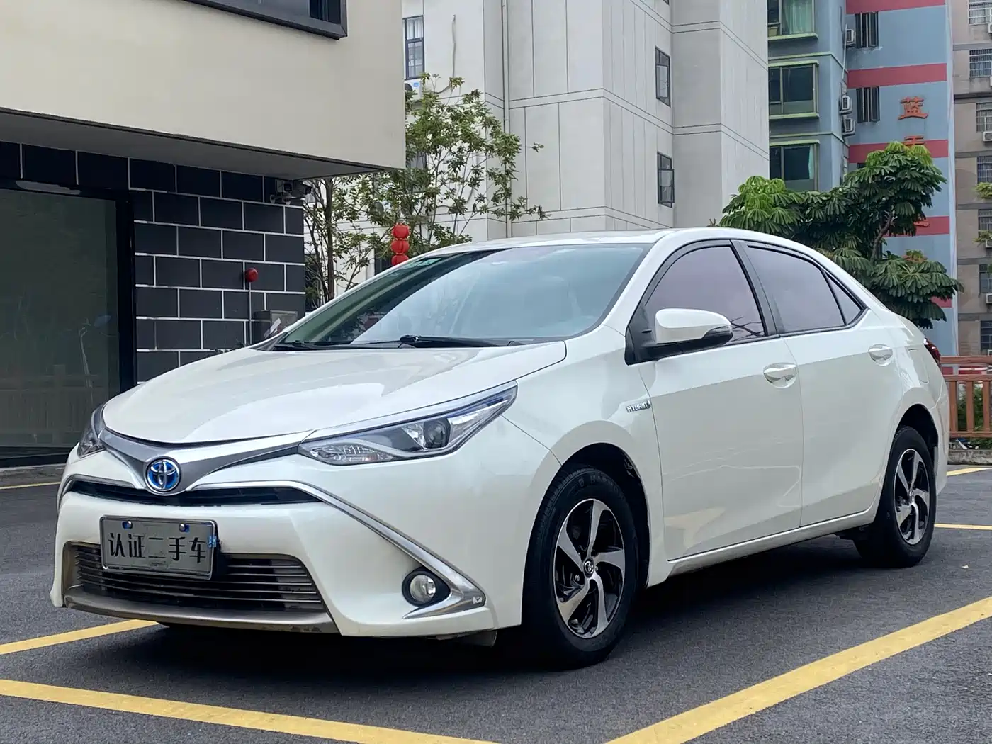 Toyota Levin 2017 Facelift Hybrid 1.8H GS E-CVT Elite Sunroof Edition China V