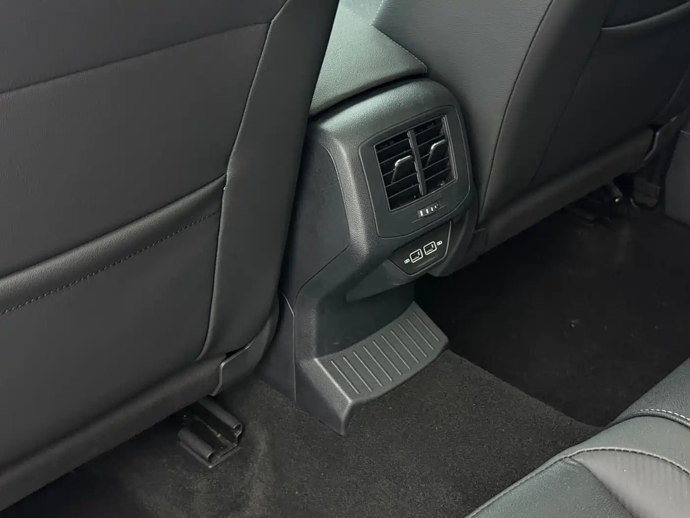 Volkswagen T-ROC 2022 280TSI DSG 2WD Comfort PLUS фото 14