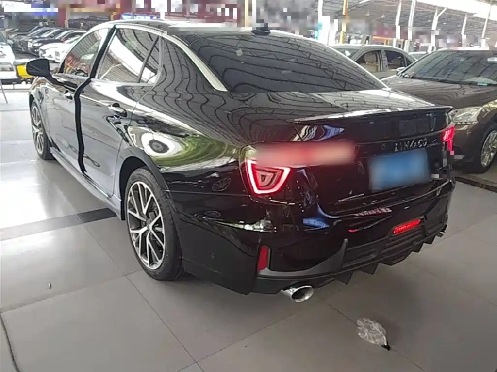 Lynk & Co 03 2019 2.0TD Auto Power Pro Version фото 5