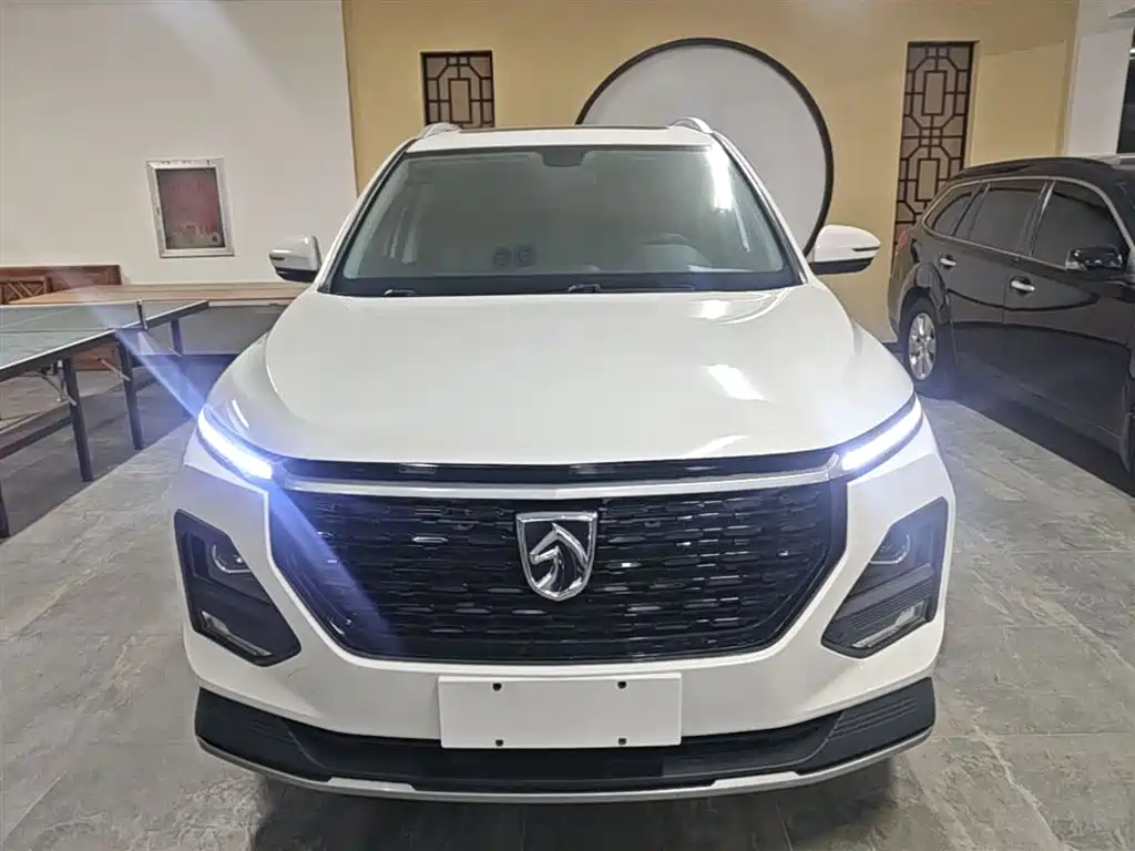 Baojun 530 2019 2020 1.5T CVT Premium Connect 7-seater