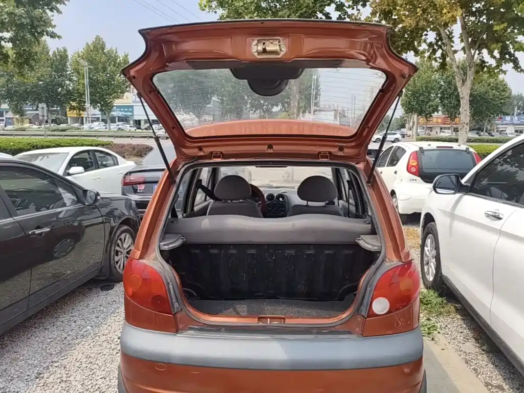 Baojun Lechi 2016 2012 Facelift 1.0L Manual P-TEC Standard