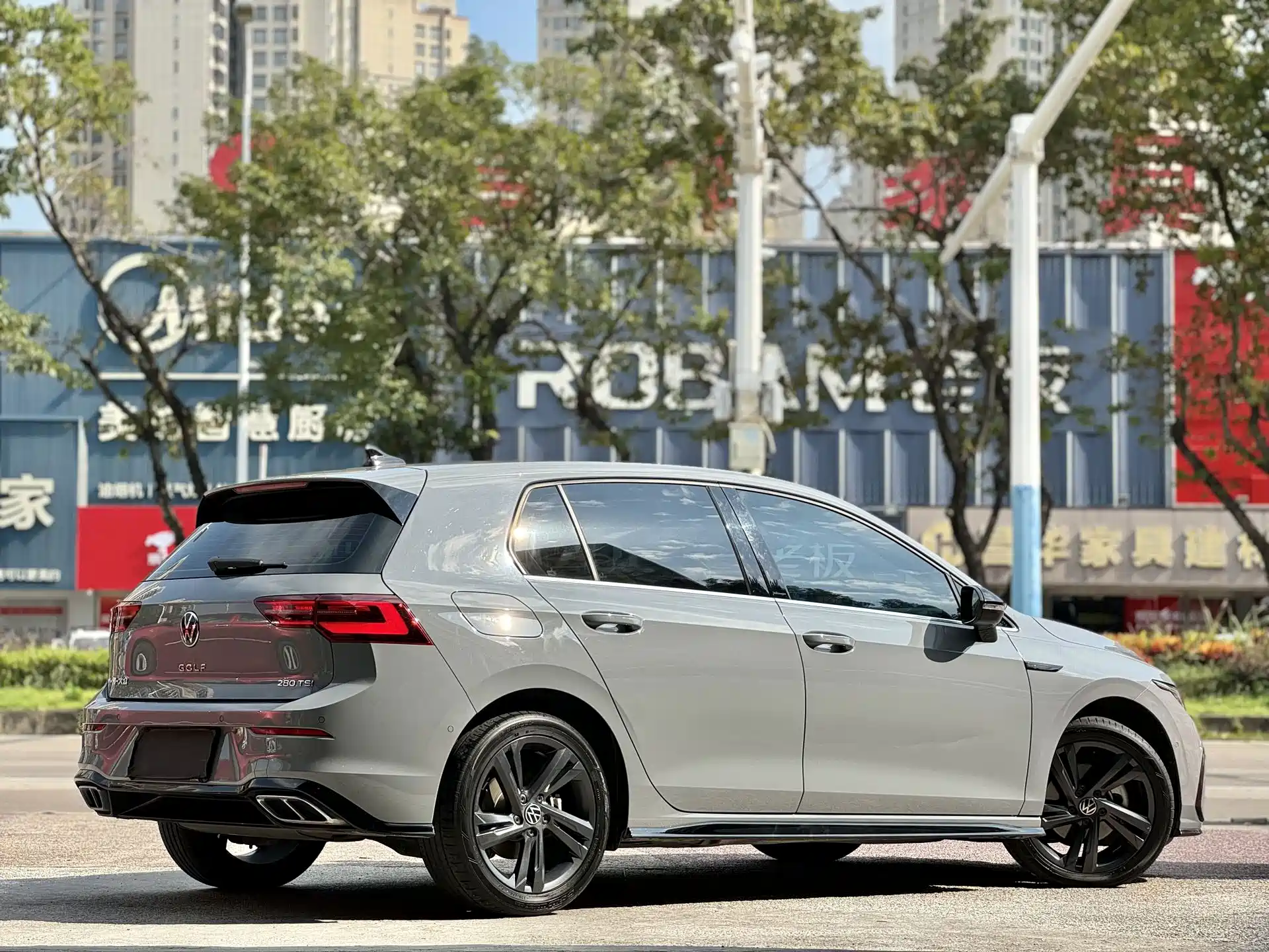 Фото 9 - Volkswagen Golf
