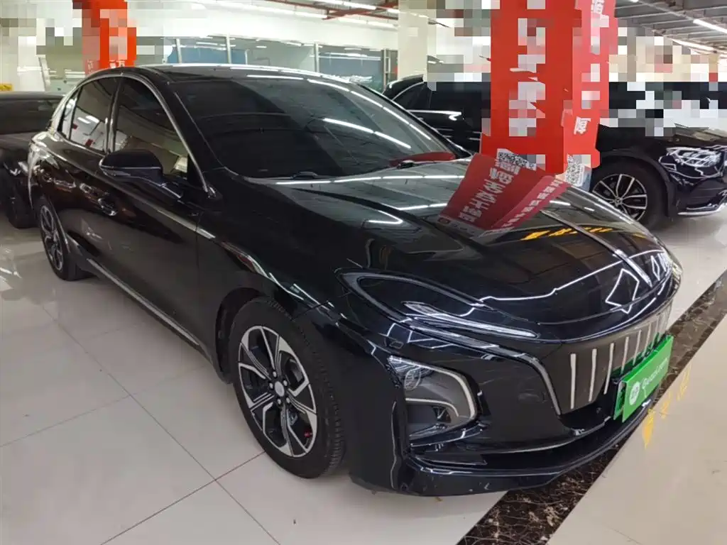 Hongqi E-QM5 2023 Basic Travel Edition фото 4