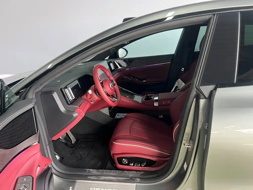 Denza Z9GT 2026 2026 Model Yi San Fang Flash Charge Honor Edition