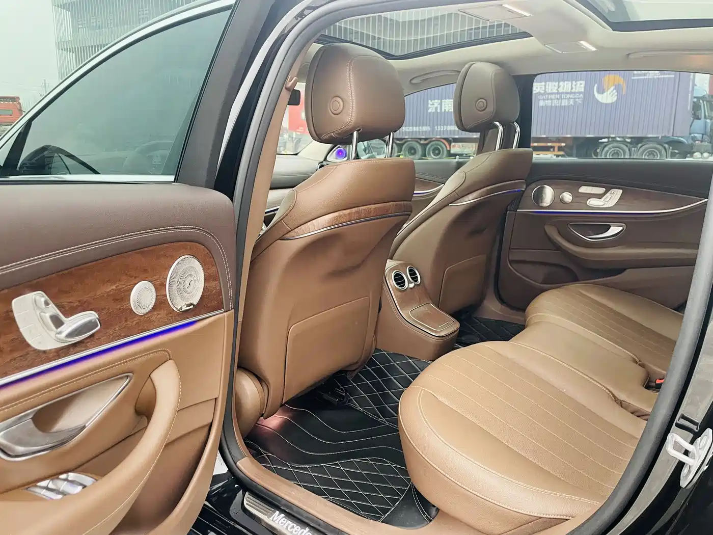 MERCEDES-BENZ E CLASS