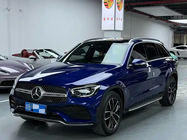 MERCEDES-BENZ GLC