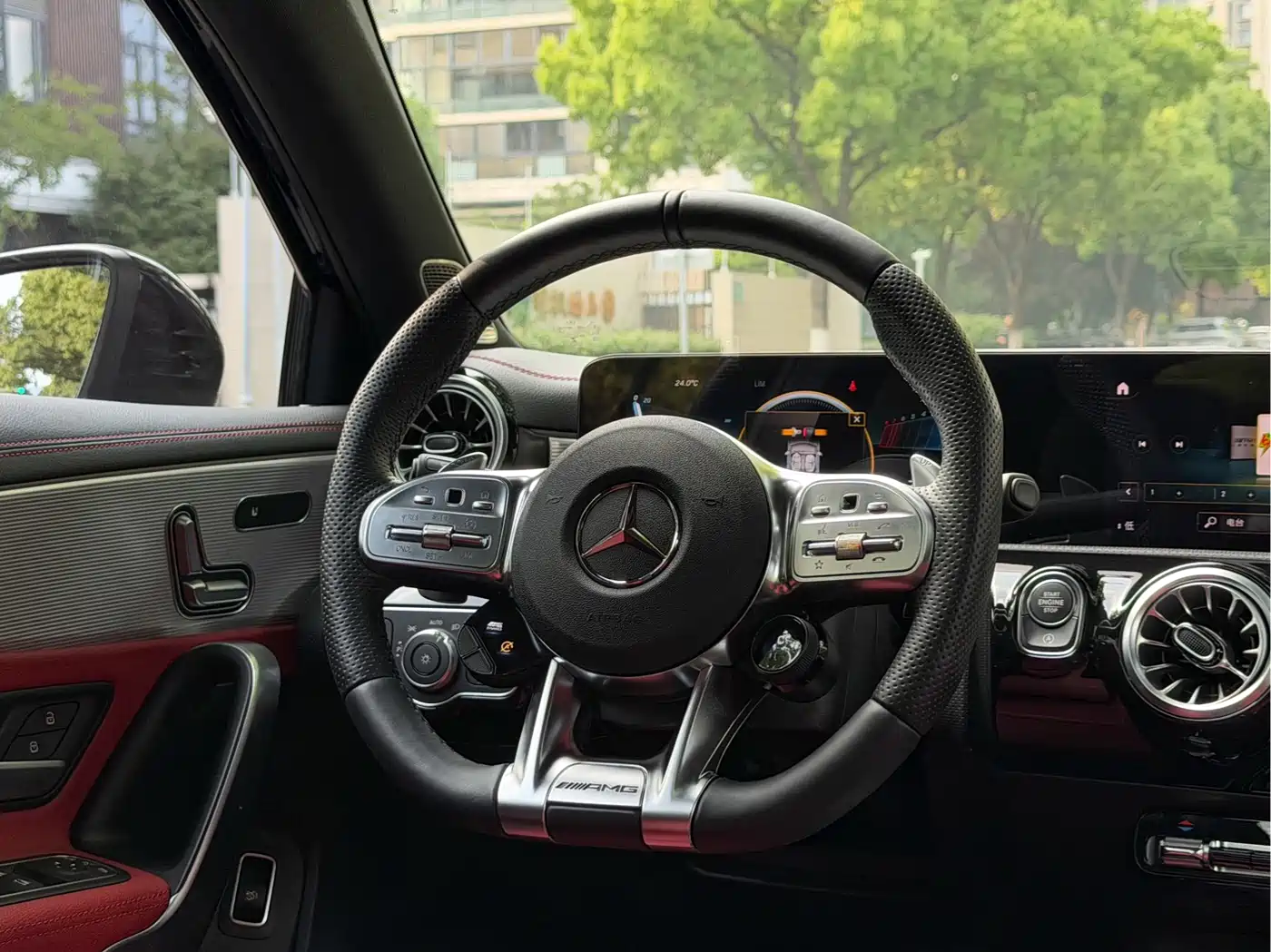 Mercedes-Benz A-Class AMG 2022 AMG A 35 L 4MATIC фото 16