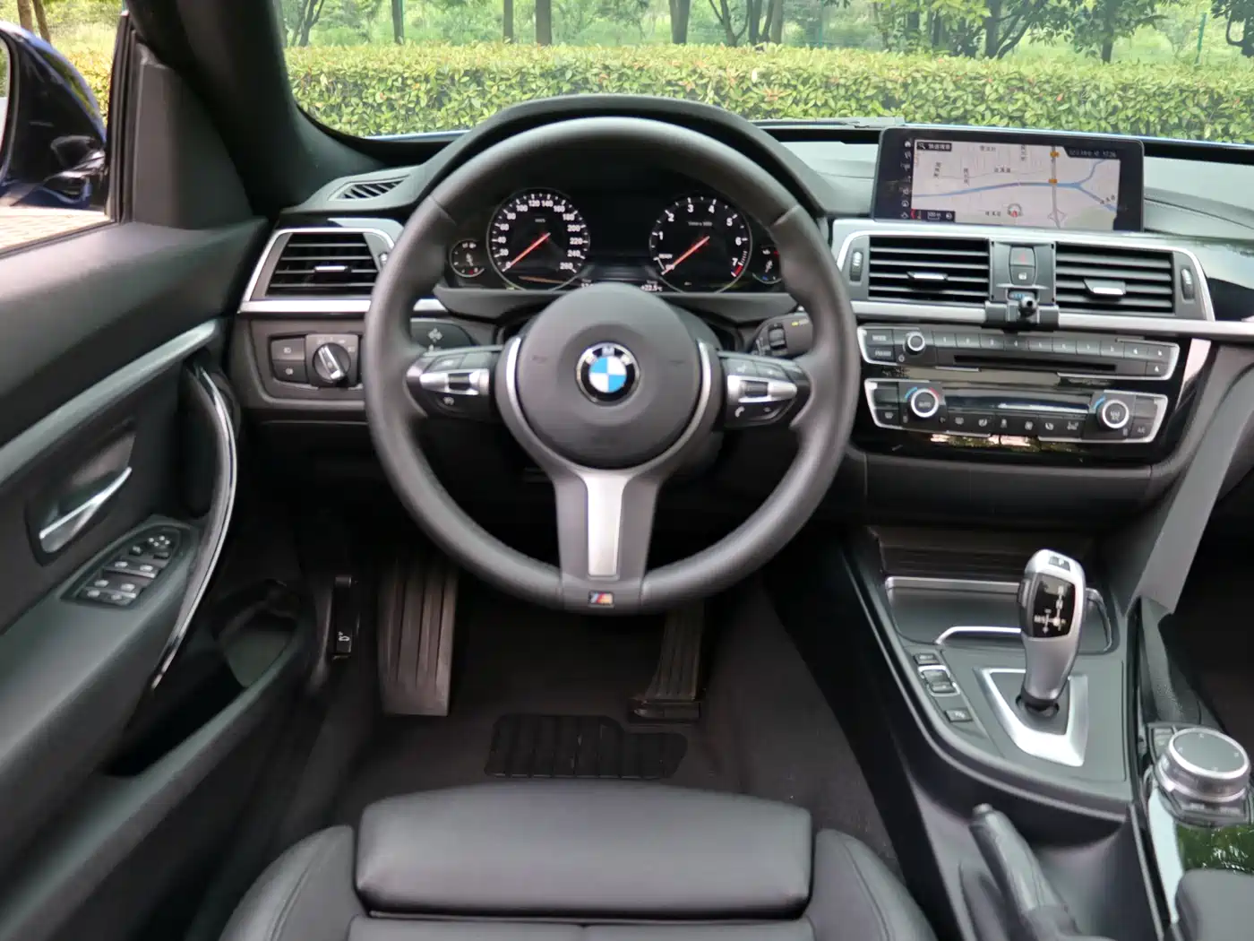 BMW 3 Series GT 2020 320i M Sport Package фото 13