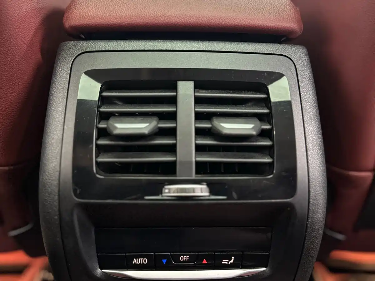 BMW X4 2022 xDrive 30i M Sport Package фото 10