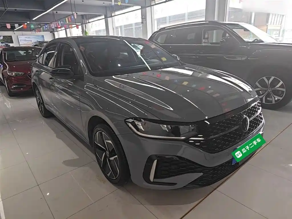Volkswagen Lavida 2023 300TSI DSG Starlight Eternal Comfort Edition фото 4