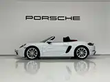 Photo 2 - Porsche 718