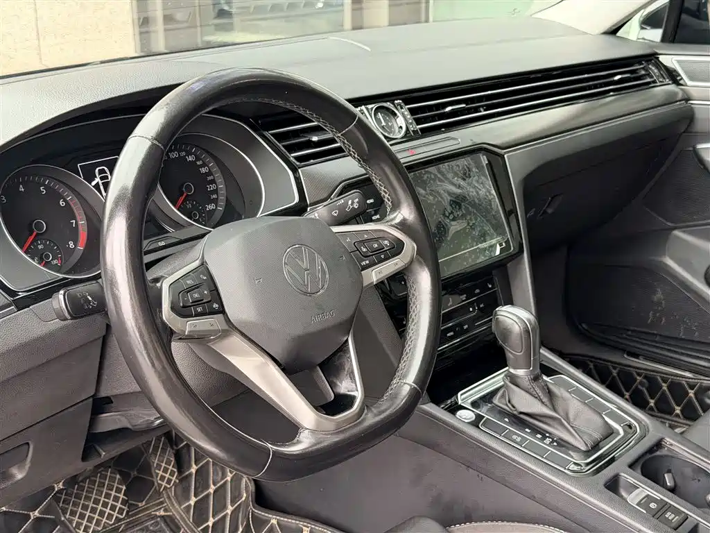Volkswagen Magotan 2020 330TSI DSG Leading фото 13