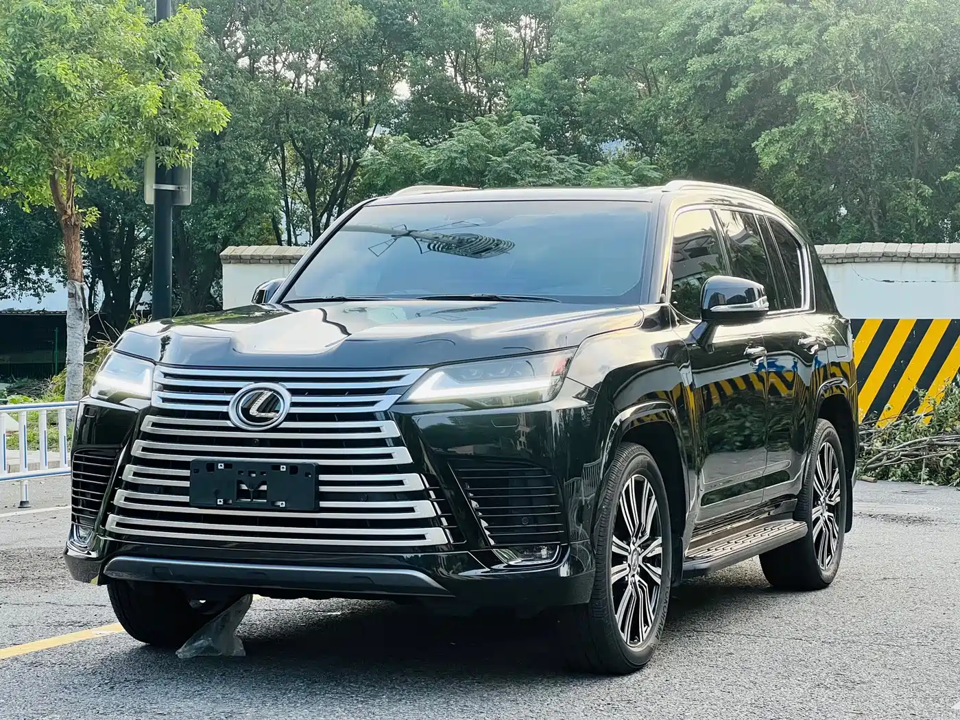 Lexus LX 2025 2025 700h Boundary Edition
