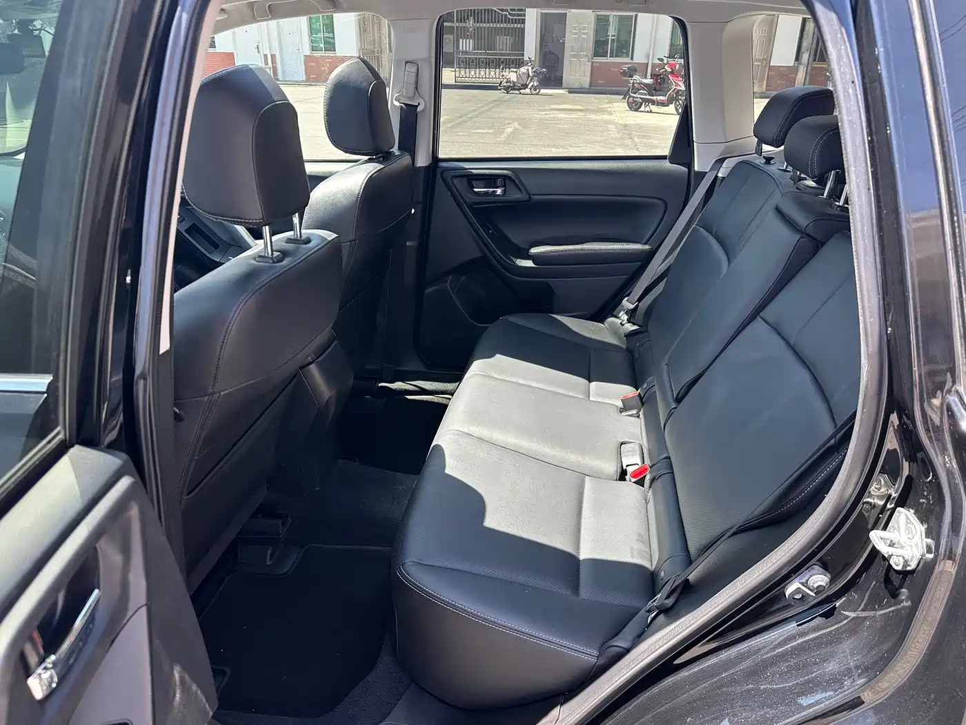 Subaru Forester 2013 2.5i Automatic Premium Edition фото 19